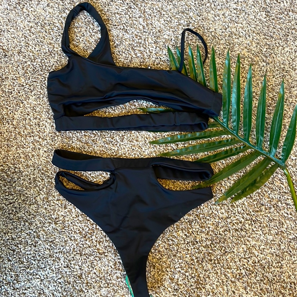NWOT Fashion Nova Black Bikini